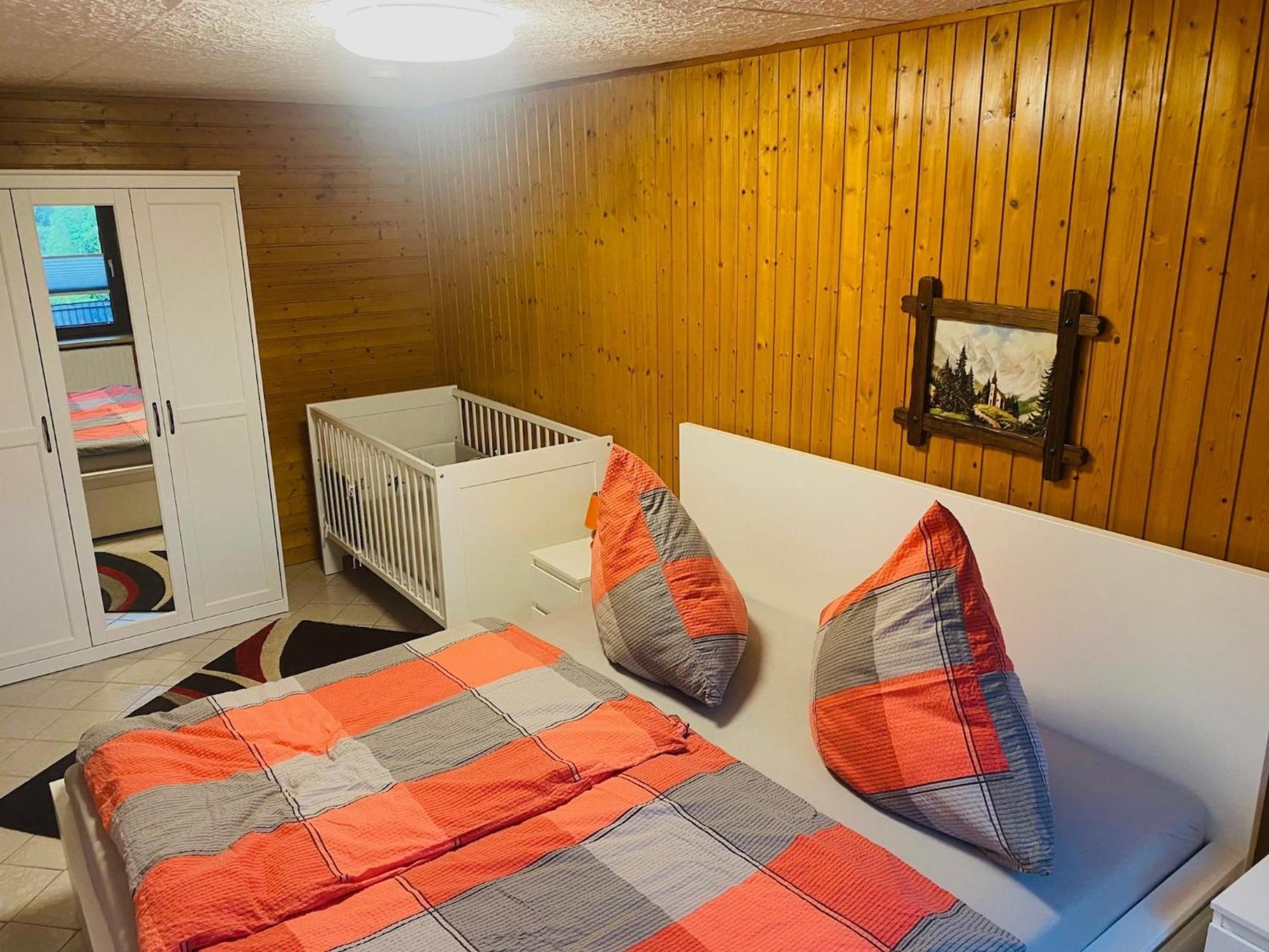 Gorgeous Holiday Home In Altenfeld  ภายนอก รูปภาพ